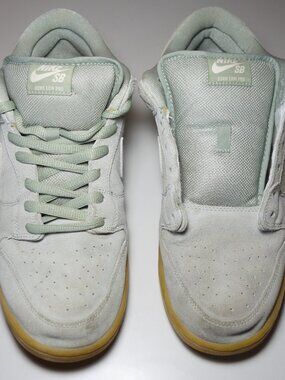 Nike Dunk Low SB Island Green (Light Green Suede) Gum Bottom Sneakers, Size 12